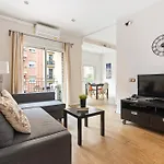 Eixample Ac, Sunlit Balcony & Prime Location