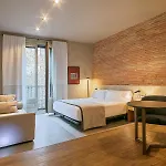 Uma Suites Pau Claris