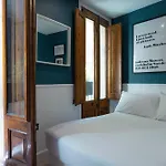 Hostal Sol y K
