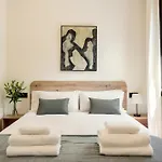 Enjoy Apartments La Riera Principal