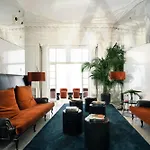 Chic & Basic Born Boutique Hotel