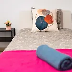 Eixample Private Rooms