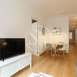 Centrico Y Moderno Apartamento III