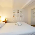 Practico Apartamento Cerca De Estacion De Sants
