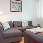 Practico Apartamento Junto A Estacion De Sants