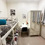 Acogedoras Habitaciones En Gran Via