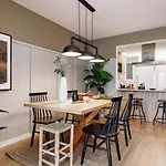 Loja - 2 Bedrooms In Sant Antoni