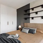 Roc - 2 Bedrooms In Poblenou