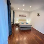 Par Rooms