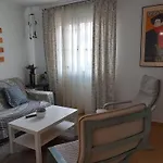 Cozy Apartment Near The Beach