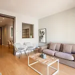 24Mal1073-Marvellous 2Br Flat Near Sagrada Familia