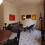 Spacious Aptmt Close To Pl Universidad And Pl Catalunya, 2,5 Bedrooms, Balcony, Heating, Elevator Min 31 Nights