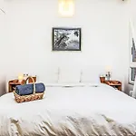 Apartment Vila Olimpica Sant Marti By Interhome