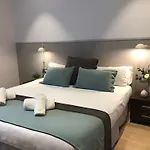 Fisa Rentals Gran Via Apartments