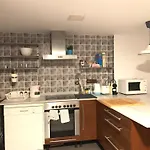 Cozy Becky Apartment Born