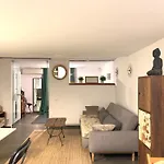 Cozy Becky Apartment Born