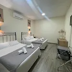 Hostal Balmes Centro