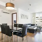 Uma Suites Bruc