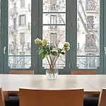 Fewdays Barcelona Apartments