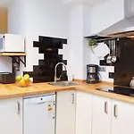 Feelathome Marquet Beach Apartments