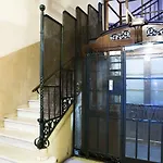 Balcones Y Vistas En El Centro De La Ciudad