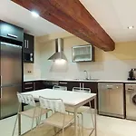 La Muralla Apartamentos