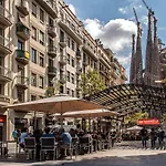 Habitat Apartments Modernista