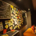 Amistat Beach Hostel Barcelona