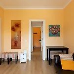 Housalia Guell & Gracia