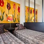 Apartamentos Arago 345