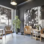 Dingdong Fira Apartments