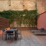 Barcelona Apartment Viladomat