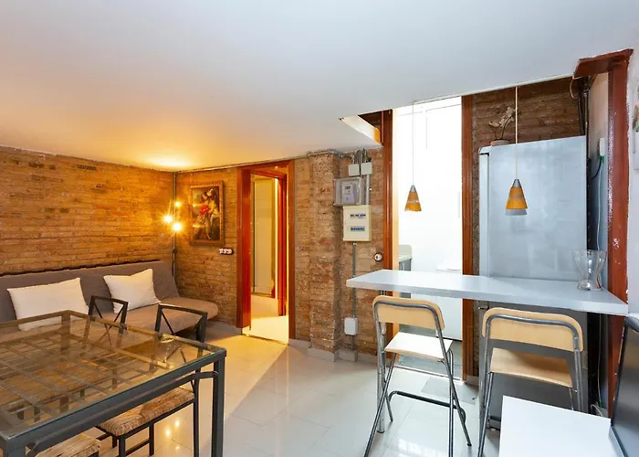 Modern apartment next to Sagrada Familia