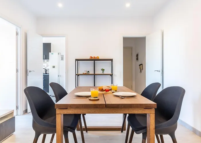 3BR - 2BH BEACHside Sunny&Spacious apartment