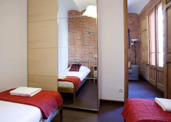 Bright apartment near Sagrada Familia