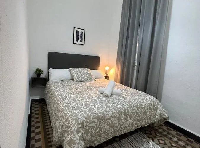 A & M Barcelona Hostal