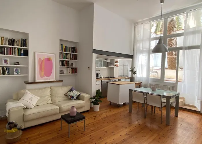 Artsy Apartment In Poble Sec - Plaza Espanya