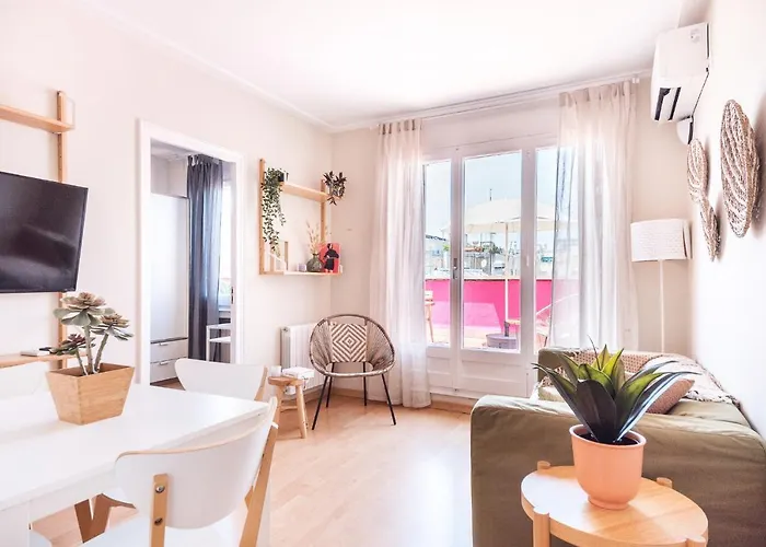 Dreamy Sunsets In A Central Penthouse With Terrace