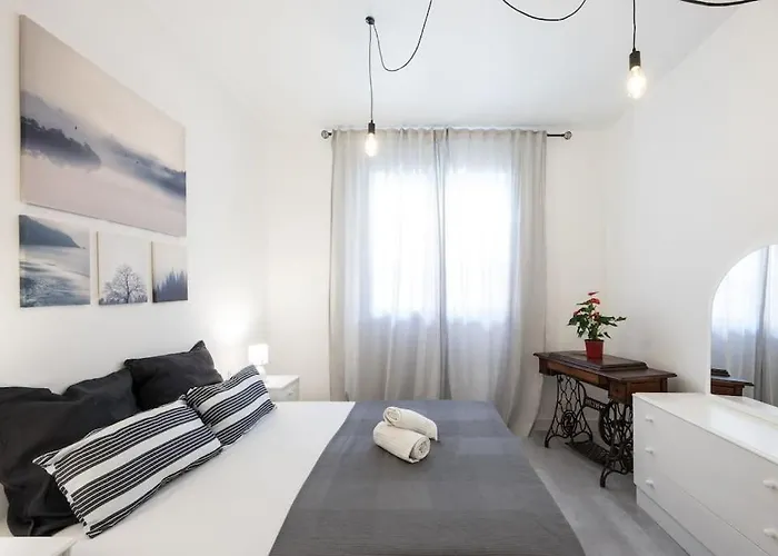 Lb Nice Apartment Sagrada Familia