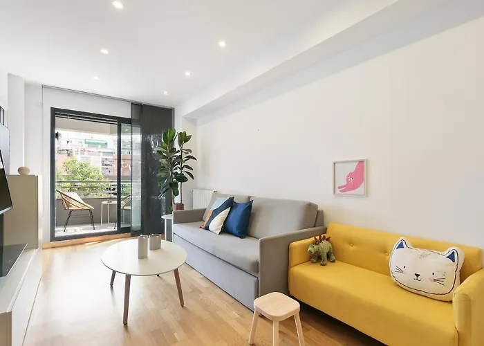 Sardenya Apartment By Olala Homes