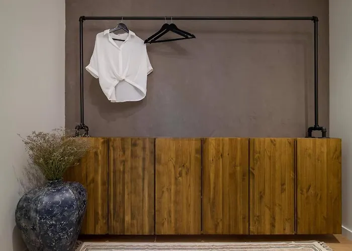 Sierra - Chic Apartment In Centre Of Barcelona