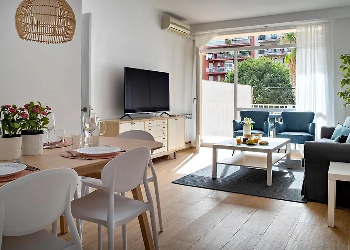 Habitat Apartments Arenas Parc
