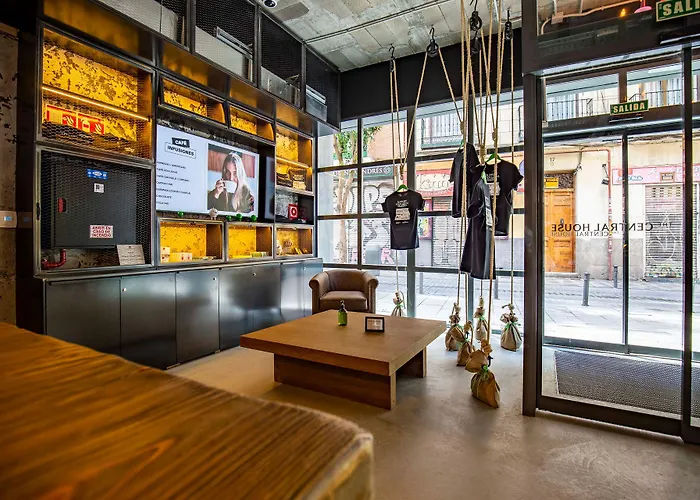 Rodamon Barcelona Hostel