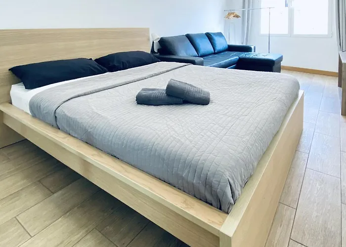 Apl Sants Lofts Bcn Fira Camp Nou
