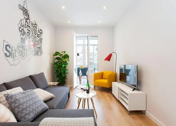Perfectly Located 4Bed 4Bath Apartment In Barcelona 2 2