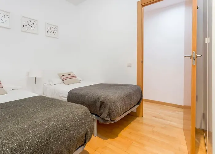 Spacious And Elegant 4 Bedroom With Private Terrace