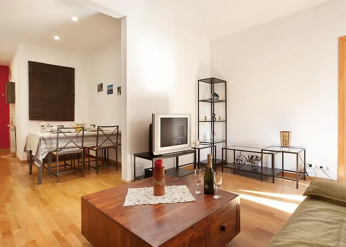 Lovely Apartment In Sagrada Familia