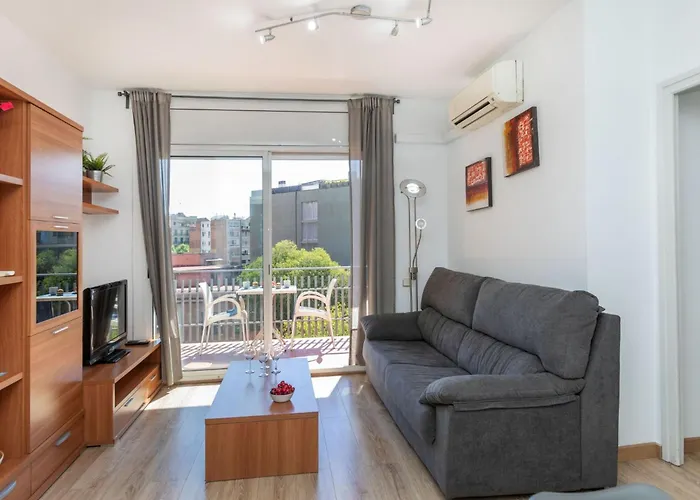Apartment Eixample Esq Rocafort Diputacio By Interhome
