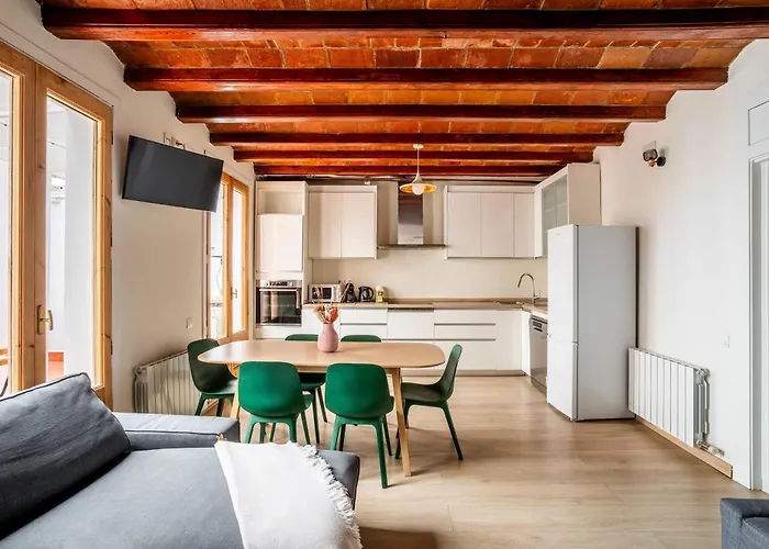 Huge&modern 4 bedroom apartment next to Paseo de Gracia
