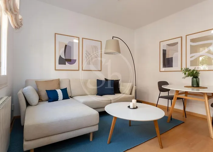 Comodo Apartamento En Gracia